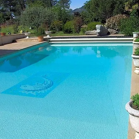 Domaine Du Planas Ardeche 3*